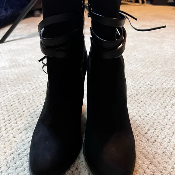 Steve Madden Women's Gaybel Ankle Bootie Size 8.5 - Picture 3 of 9